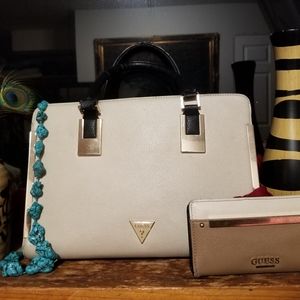 Guess purse & wallet matching pair